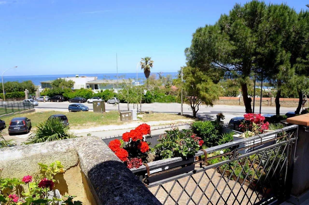 Villa Alba Mondello Palermo Guest house